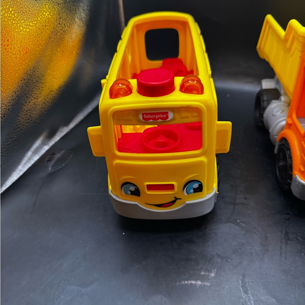 Fisher Price Lot Of Two Little People School Bus & Dump Truck Tested/ Works - Picture 2 of 16
